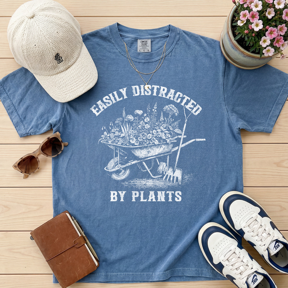 EASILY DISTRACTED BY PLANTS TEE