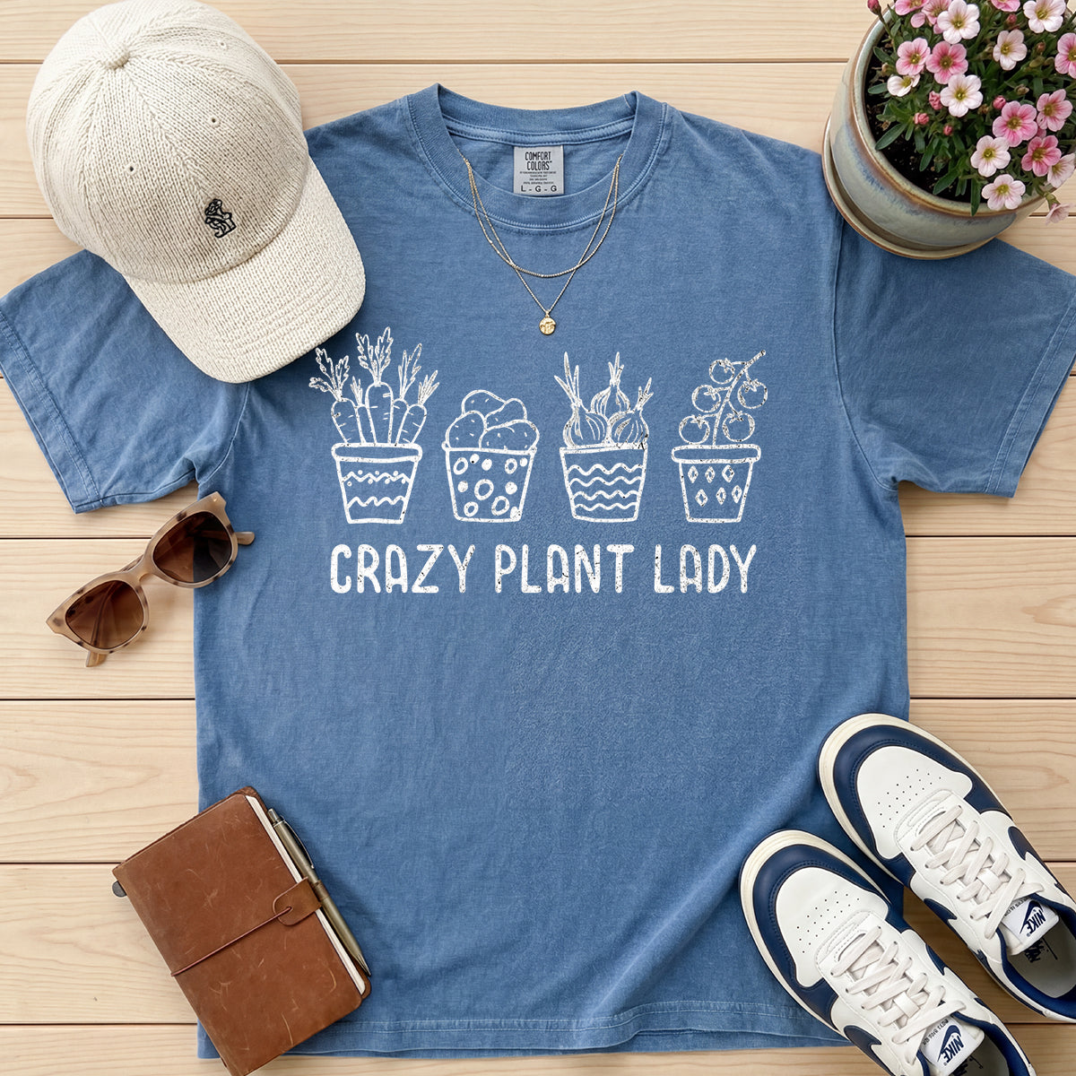 VINTAGE CRAZY PLANT LADY TEE